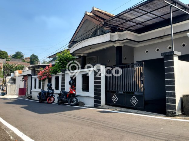 Rumah di Borobudur Raya Siap Pakai, Jalan Depan Lebar Rumah di Borobudur Raya Siap Pakai, Jalan Depan Lebar
