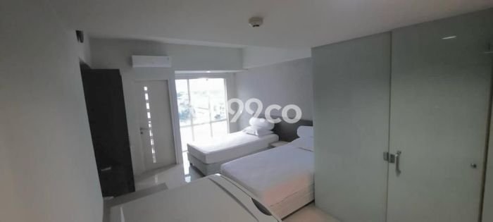 Apartemen THE SQUARE , FURNISH MURAH Dekat PETRA Apartemen THE SQUARE , FURNISH MURAH Dekat PETRA