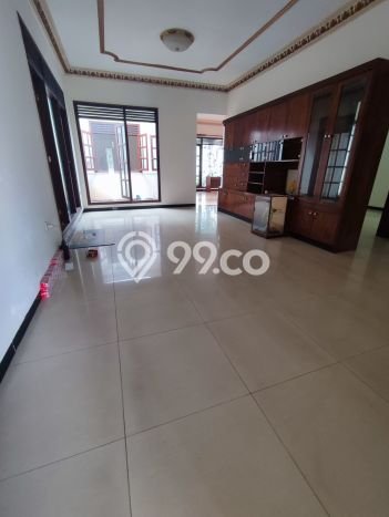 Rumah PREMIUM! area papandayan, Semarang, Luas 385m² Bangunan 275m², HARGA SPESIAL Rumah PREMIUM! area papandayan, Semarang, Luas 385m² Bangunan 275m², HARGA SPESIAL