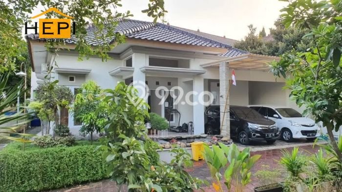 Rumah 11 Kamar Dekat Pusat Perbelanjaan di Ngaliyan, Semarang Rumah 11 Kamar Dekat Pusat Perbelanjaan di Ngaliyan, Semarang