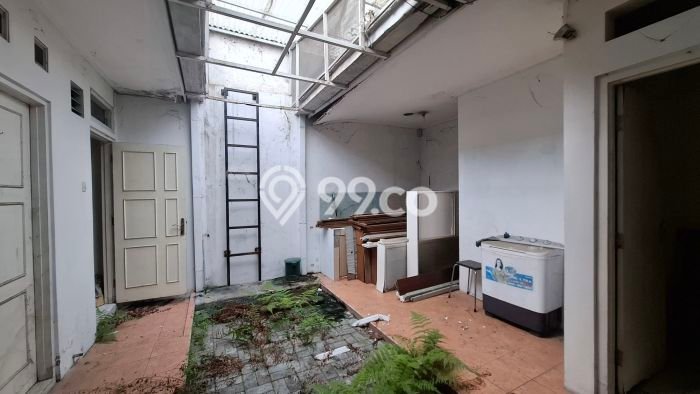 For Sale Rumah 3 Kamar Lokasi Ideal Bagus dan Strategis di Semarang Barat For Sale Rumah 3 Kamar Lokasi Ideal Bagus dan Strategis di Semarang Barat
