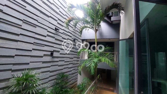 For Sale Rumah Mewah Exclusive di Gajah Mungkur, Semarang For Sale Rumah Mewah Exclusive di Gajah Mungkur, Semarang