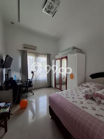 Siap Huni Rumah Mewah 4 Kamar di Semarang Tengah Dekat ke Mana Pun Siap Huni Rumah Mewah 4 Kamar di Semarang Tengah Dekat ke Mana Pun