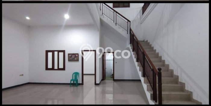 Disewakan segera hunian minimalis lokasi strategis 5 Kamar di Semarang Tengah, Semarang Disewakan segera hunian minimalis lokasi strategis 5 Kamar di Semarang Tengah, Semarang