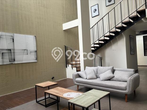 Rumah Mewah LB 200m2 Siap Huni Desain Elegan di Candi Golf, Semarang Rumah Mewah LB 200m2 Siap Huni Desain Elegan di Candi Golf, Semarang