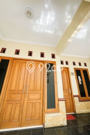 Rumah Strategis Modern Lb 120m2 di Banyumanik, Semarang Rumah Strategis Modern Lb 120m2 di Banyumanik, Semarang