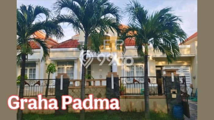 Rumah Luxury Modern Tanpa Renovasi di Graha Padma Semarang Rumah Luxury Modern Tanpa Renovasi di Graha Padma Semarang