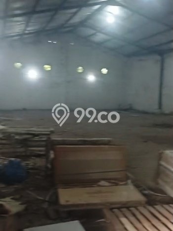 Disewakan Gudang komersial di Pedurungan luas bangunan 800m2 Disewakan Gudang komersial di Pedurungan luas bangunan 800m2
