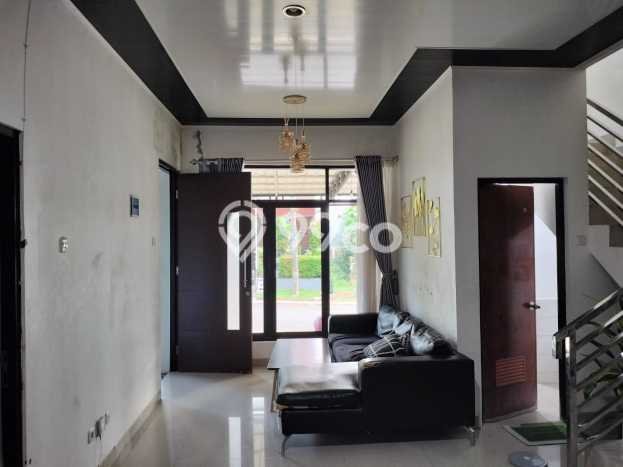 Rumah Modern 4 KT di BSB City Semarang Semi Furnished Rumah Modern 4 KT di BSB City Semarang Semi Furnished