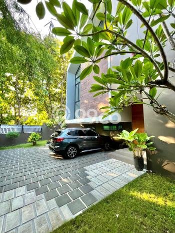 BEST PRICE! Rumah Premium di Semarang Barat, LT 486m² Bangunan 536m² BEST PRICE! Rumah Premium di Semarang Barat, LT 486m² Bangunan 536m²