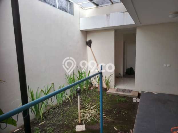 DIJUAL CEPAT! Rumah Graha Padma, Semarang, Luas 270m² Bangunan 71m² DIJUAL CEPAT! Rumah Graha Padma, Semarang, Luas 270m² Bangunan 71m²