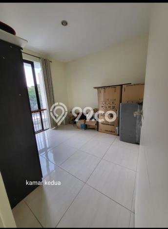 Rumah Luas Asri 2 KT Siap Pakai di Bukit Sari Semarang Rumah Luas Asri 2 KT Siap Pakai di Bukit Sari Semarang