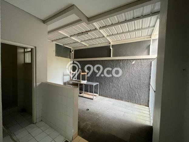 Rumah sewa siap huni 4 Kamar Tidur di Candi Golf, Semarang Rumah sewa siap huni 4 Kamar Tidur di Candi Golf, Semarang