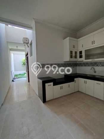 Dijual Rumah Siap Huni di Gajah Mungkur Semarang Harga Rp 4,3 Juta LT 300m2 Dijual Rumah Siap Huni di Gajah Mungkur Semarang Harga Rp 4,3 Juta LT 300m2