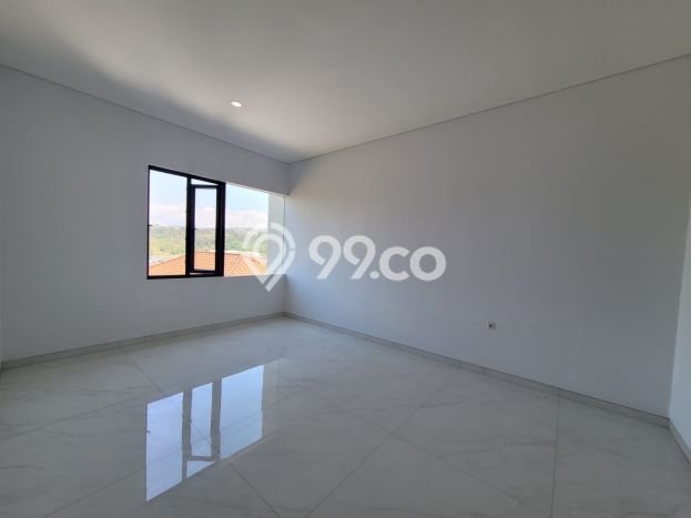 Rumah Luxury Modern Tanpa Renovasi di Candi Golf Semarang Rumah Luxury Modern Tanpa Renovasi di Candi Golf Semarang