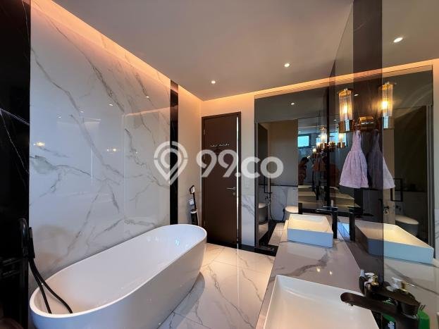 For Sale! Premium House LT 202m2 Desain Elegan di BSD City For Sale! Premium House LT 202m2 Desain Elegan di BSD City