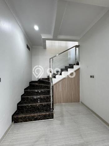 Jual Rumah Mewah Elegan Dengan View Cantik di Poris, Tangerang Jual Rumah Mewah Elegan Dengan View Cantik di Poris, Tangerang