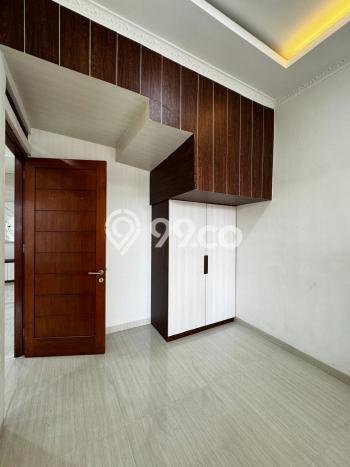 Jual Rumah Mewah Elegan Dengan View Cantik di Poris, Tangerang Jual Rumah Mewah Elegan Dengan View Cantik di Poris, Tangerang