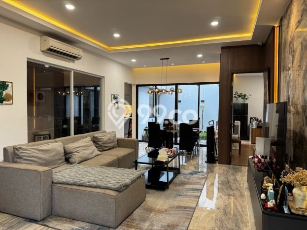 For Sale! Luxury House LT 162m2 Desain Modern di BSD City For Sale! Luxury House LT 162m2 Desain Modern di BSD City