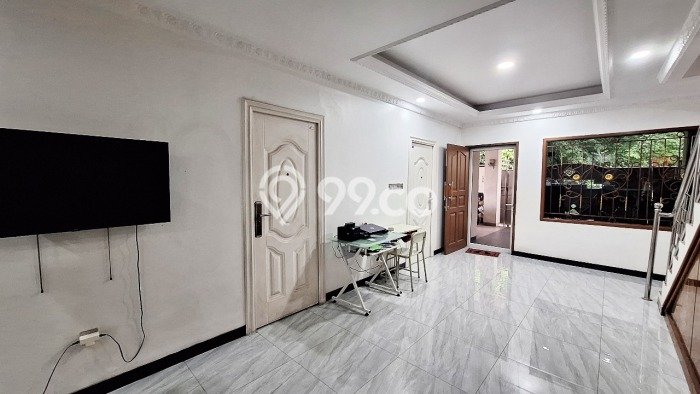 For Sale! Luxury House LT 133m2 Desain Modern di Taman Palem For Sale! Luxury House LT 133m2 Desain Modern di Taman Palem