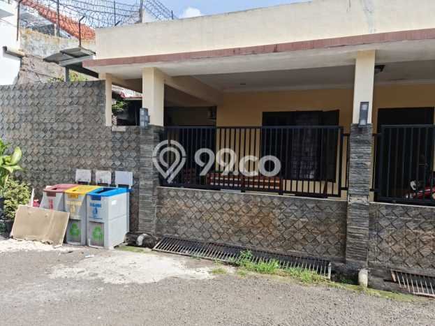For Sale Rumah 6 Kamar Lokasi Strategis Bagus dan Strategis di Cipondoh For Sale Rumah 6 Kamar Lokasi Strategis Bagus dan Strategis di Cipondoh