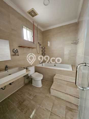 Rumah Luxury Modern Siap Huni di Green Lake City Jakarta Barat Rumah Luxury Modern Siap Huni di Green Lake City Jakarta Barat