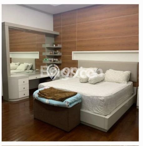 Dijual Rumah Luas Megah Dengan View Cantik di Margonda, Depok Dijual Rumah Luas Megah Dengan View Cantik di Margonda, Depok