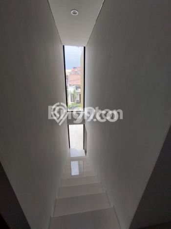 Rumah Luas Asri 4 KT Siap Huni di Pesanggrahan Jakarta Barat Rumah Luas Asri 4 KT Siap Huni di Pesanggrahan Jakarta Barat