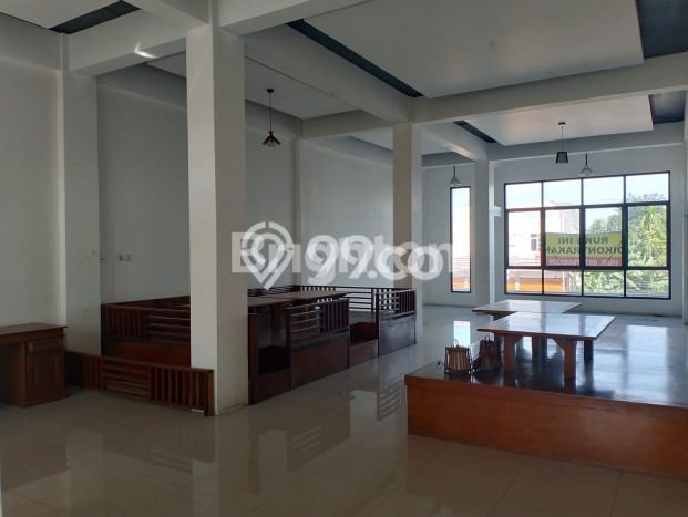 Unit Ruko disewakan di Parung Bogor dengan LT 120m2 / LB 180m2 Unit Ruko disewakan di Parung Bogor dengan LT 120m2 / LB 180m2