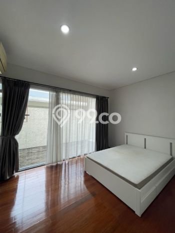 Jual Rumah Luas Elegan Dengan View Eksklusif di Pejaten, Jakarta Selatan Jual Rumah Luas Elegan Dengan View Eksklusif di Pejaten, Jakarta Selatan