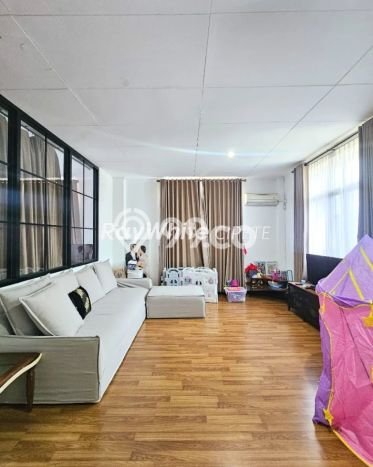 Rumah Elit Modern Tanpa Renovasi di Cipete Jakarta Selatan Rumah Elit Modern Tanpa Renovasi di Cipete Jakarta Selatan
