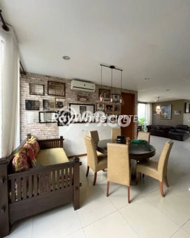 Hunian Elit LB 400m2 Siap Huni Desain Elegan di Pondok Indah, Jakarta Selatan Hunian Elit LB 400m2 Siap Huni Desain Elegan di Pondok Indah, Jakarta Selatan