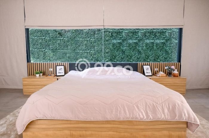 For Sale! Luxury House LT 235m2 Desain Modern di Cipete For Sale! Luxury House LT 235m2 Desain Modern di Cipete