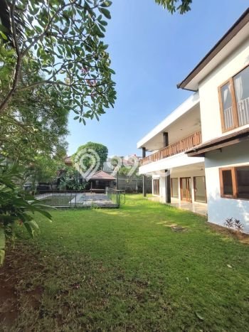 Rumah sewa siap huni 5 KT di Pejaten, Jakarta Selatan Rumah sewa siap huni 5 KT di Pejaten, Jakarta Selatan