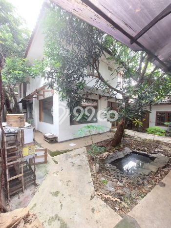 For Sale Hunian Mewah Klasik di Jakarta Selatan For Sale Hunian Mewah Klasik di Jakarta Selatan