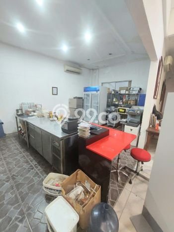 For Sale Hunian Mewah Klasik di Jakarta Selatan For Sale Hunian Mewah Klasik di Jakarta Selatan