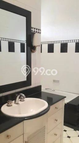 Hunian Mewah LB 587m2 Siap Pakai Desain Elegan di Pondok Indah, Jakarta Selatan Hunian Mewah LB 587m2 Siap Pakai Desain Elegan di Pondok Indah, Jakarta Selatan