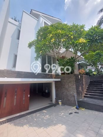 PILIHAN TEPAT! Rumah kawasan Pondok Indah, 4 KT, Akses Sekolah, LT 589m2m² Bangunan 360m2m² PILIHAN TEPAT! Rumah kawasan Pondok Indah, 4 KT, Akses Sekolah, LT 589m2m² Bangunan 360m2m²