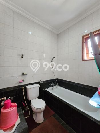 Rumah Elit LB 600m2 Siap Pakai Desain Elegan di Lenteng Agung, Jakarta Selatan Rumah Elit LB 600m2 Siap Pakai Desain Elegan di Lenteng Agung, Jakarta Selatan