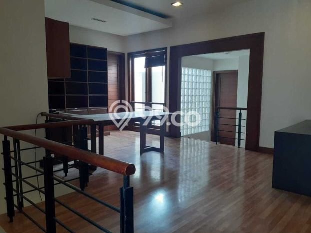 Rumah Luxury Modern Siap Huni di Lebak Bulus Jakarta Selatan Rumah Luxury Modern Siap Huni di Lebak Bulus Jakarta Selatan