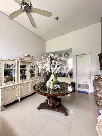 For Sale! Premium House LT 267m2 Desain Elegan di Lebak Bulus For Sale! Premium House LT 267m2 Desain Elegan di Lebak Bulus