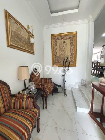 Hunian Mewah LB 200m2 Siap Pakai Desain Elegan di Bintaro, Jakarta Selatan Hunian Mewah LB 200m2 Siap Pakai Desain Elegan di Bintaro, Jakarta Selatan