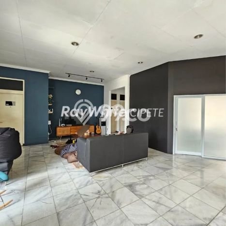 Rumah Elit LB 700m2 Siap Huni Desain Elegan di Cipete, Jakarta Selatan Rumah Elit LB 700m2 Siap Huni Desain Elegan di Cipete, Jakarta Selatan