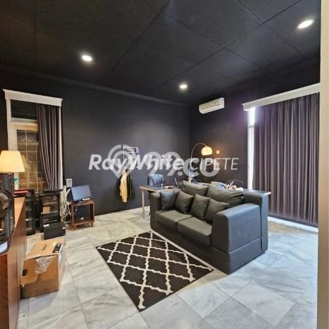 Rumah Elit LB 700m2 Siap Huni Desain Elegan di Cipete, Jakarta Selatan Rumah Elit LB 700m2 Siap Huni Desain Elegan di Cipete, Jakarta Selatan