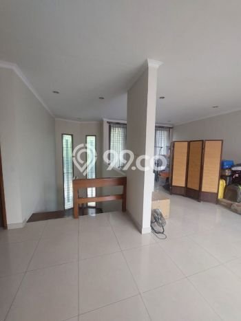Ready to Use! Premium House LT 228m2 Desain Elegan di Lebak Bulus Ready to Use! Premium House LT 228m2 Desain Elegan di Lebak Bulus