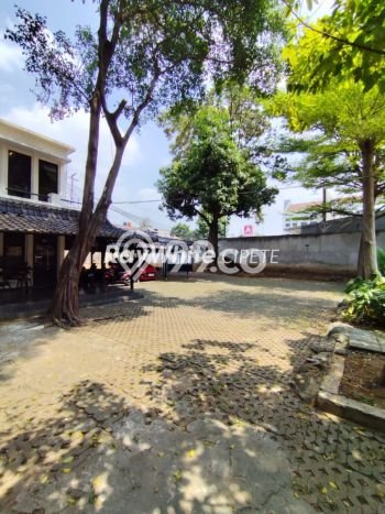 Rumah Luxury di Jakarta Selatan Strategis Kondisi Baik Rumah Luxury di Jakarta Selatan Strategis Kondisi Baik