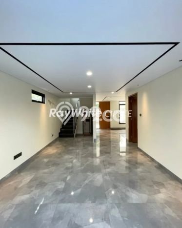 Dijual Rumah Luas Megah Dengan View Cantik di Kemang, Jakarta Selatan Dijual Rumah Luas Megah Dengan View Cantik di Kemang, Jakarta Selatan