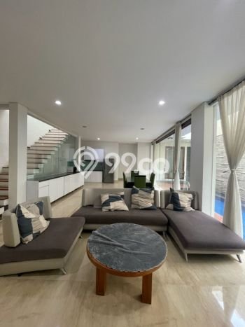 Jual Rumah Luas Elegan Dengan View Eksklusif di Pejaten, Jakarta Selatan Jual Rumah Luas Elegan Dengan View Eksklusif di Pejaten, Jakarta Selatan