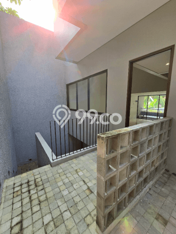 For Sale! Luxury House LT 98m2 Desain Modern di Kemang For Sale! Luxury House LT 98m2 Desain Modern di Kemang