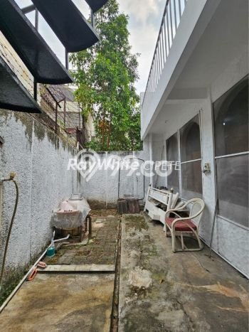Rumah Elit Modern Tanpa Renovasi di Lebak Bulus Jakarta Selatan Rumah Elit Modern Tanpa Renovasi di Lebak Bulus Jakarta Selatan